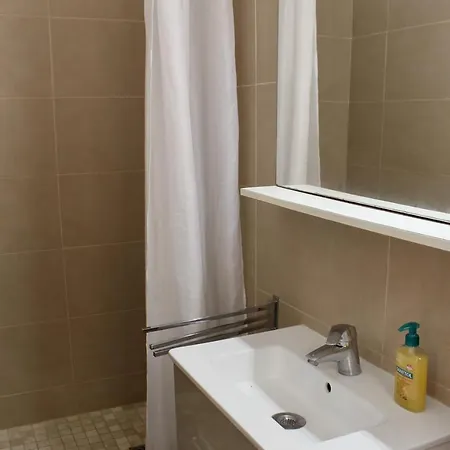 Le Riviera - Centre - Climatise & Gare A 10 Min Apartment *