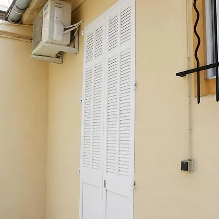 Le Riviera - Centre - Climatise & Gare A 10 Min Apartment *